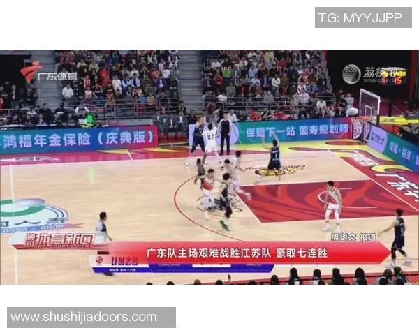 八一队与广东队激战正酣WCBA联赛精彩对决引发球迷热议