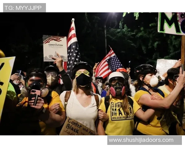 波特兰与休斯顿激战正酣比分悬念引人关注