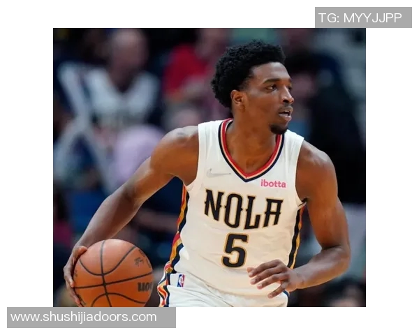 赫伯特琼斯的篮球之路与职业生涯的辉煌成就分析