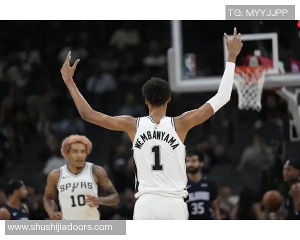 文班亚马新赛季表现惊艳场均20分10篮板3盖帽领跑新秀榜 文班亚马新赛季表现惊艳场均20分10篮板3盖帽领跑新秀榜