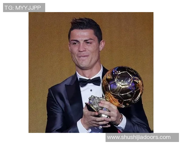 克罗斯在绿茵场上的传奇之路与未来展望：从天才少年到足球巨星的成长历程