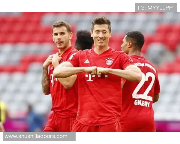 莱万重返安联球场引发拜仁球迷愤怒大嘘声感叹忘恩负义情绪高涨 莱万重返安联球场引发拜仁球迷愤怒大嘘声感叹忘恩负义情绪高涨